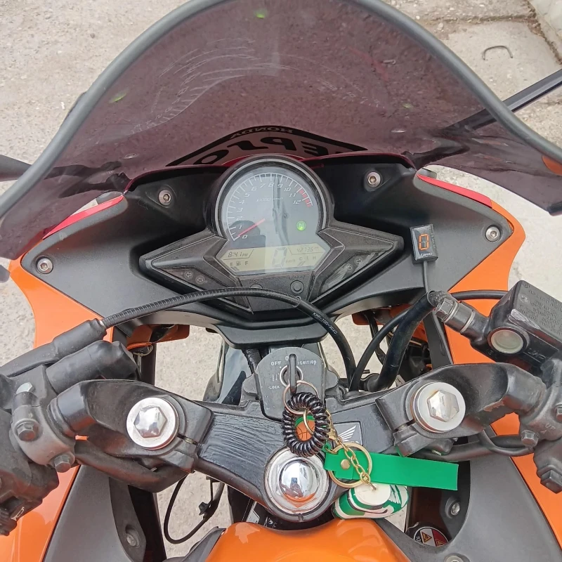 Honda Cbr 125R, снимка 9 - Мотоциклети и мототехника - 52115454