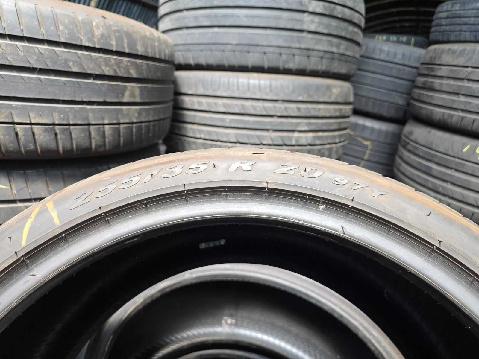 Гуми Летни 255/35R20, снимка 8 - Гуми и джанти - 55479011