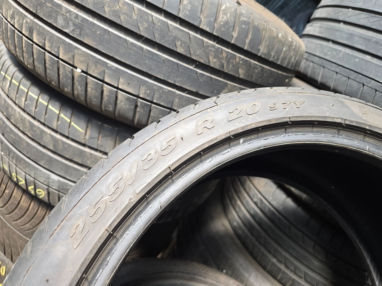 Гуми Летни 255/35R20, снимка 10 - Гуми и джанти - 55479011