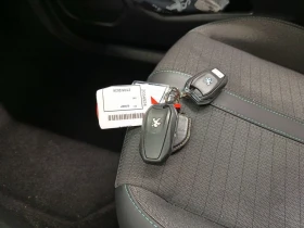 Peugeot 2008 1.2i Allure, снимка 11