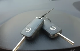 Opel Corsa 1.4 Бензин , снимка 12