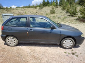 Seat Ibiza, снимка 3 - Автомобили и джипове - 45210694