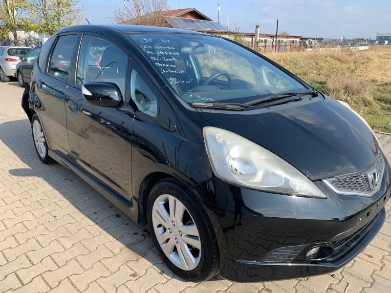 Honda Jazz 1.3i/Auto, Ръчна/, снимка 2 - Автомобили и джипове - 38590036