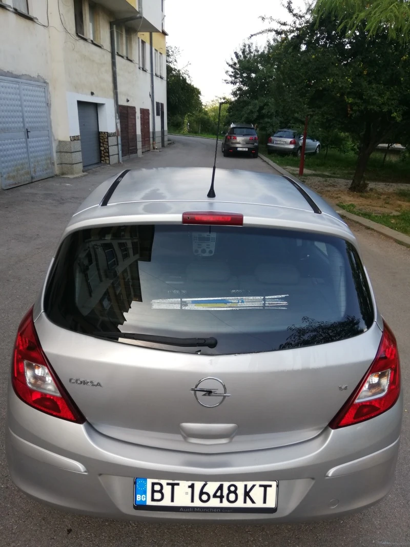 Opel Corsa 1.4, снимка 3 - Автомобили и джипове - 46136253