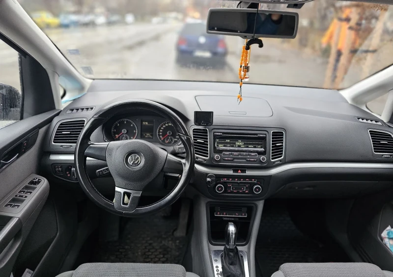 VW Sharan 2.0TDI , 7места, снимка 8 - Автомобили и джипове - 47541552