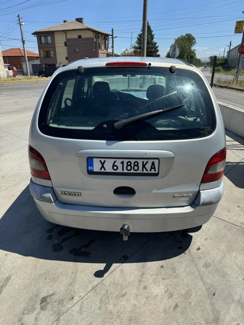 Renault Scenic, снимка 3 - Автомобили и джипове - 48495123