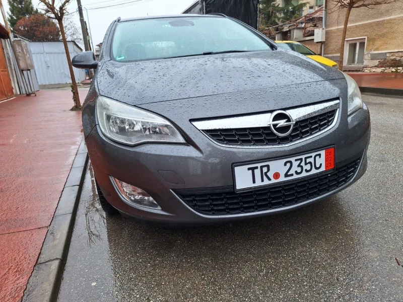 Opel Astra, снимка 6 - Автомобили и джипове - 49303521