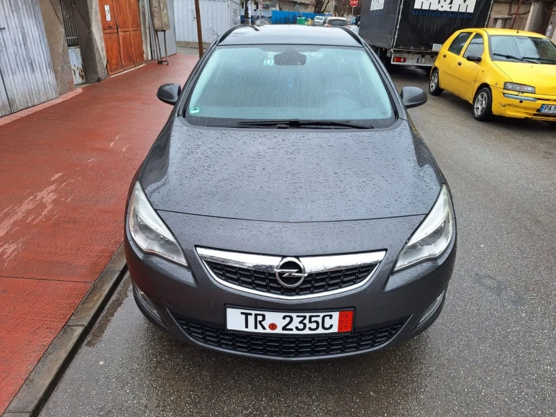 Opel Astra, снимка 2 - Автомобили и джипове - 49303521