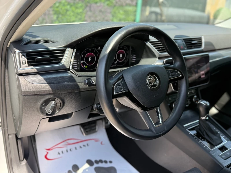 Skoda Superb VIRTUAL COCKPIT/PARK/LED/NAVI/CAM/СОБСТВЕН ЛИЗИНГ, снимка 11 - Автомобили и джипове - 51391350