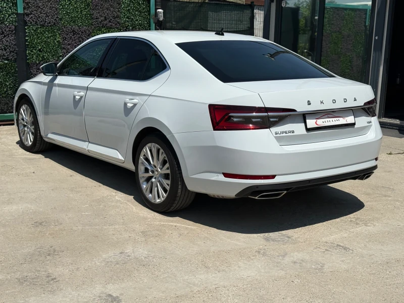 Skoda Superb VIRTUAL COCKPIT/PARK/LED/NAVI/CAM/СОБСТВЕН ЛИЗИНГ, снимка 6 - Автомобили и джипове - 51391350