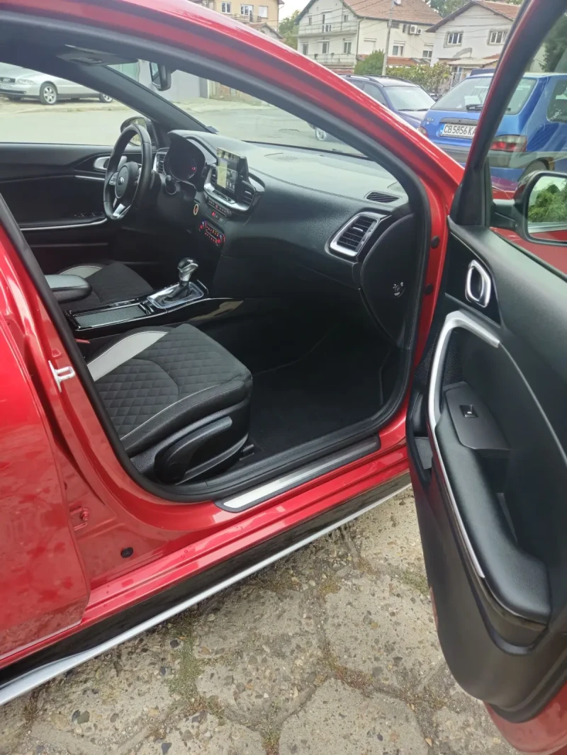 Kia Pro ceed 1.6 CRDI GT, снимка 10 - Автомобили и джипове - 52231496