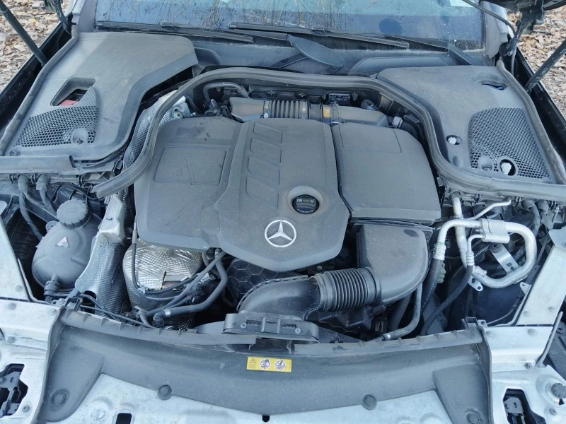 Mercedes-Benz E 220 AMG pack 654 4matic, снимка 8 - Автомобили и джипове - 52403719