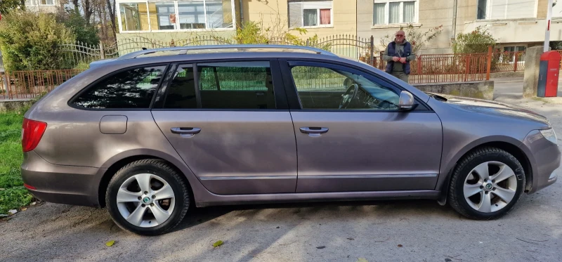 Skoda Superb Няма, снимка 4 - Автомобили и джипове - 52445921