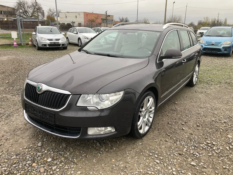 Skoda Superb 2.0 TDI, снимка 6 - Автомобили и джипове - 52583444