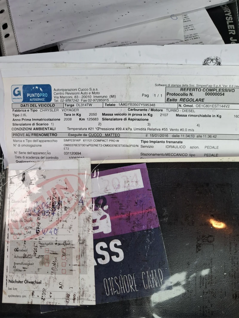 Chrysler Voyager 2.8CRD, снимка 8 - Автомобили и джипове - 52778246