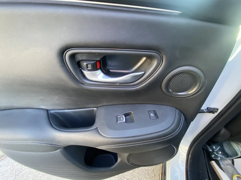 Honda ZR-V e:HEV ADVANCE, снимка 15 - Автомобили и джипове - 52903779