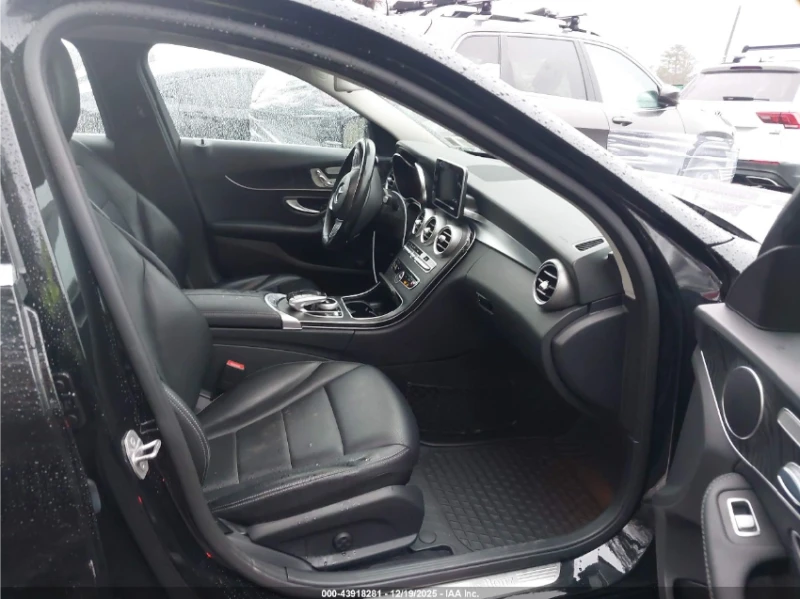 Mercedes-Benz C 300 4MATIC* ПОДГРЕВ* PANO* КАМЕРА, снимка 6 - Автомобили и джипове - 52976385