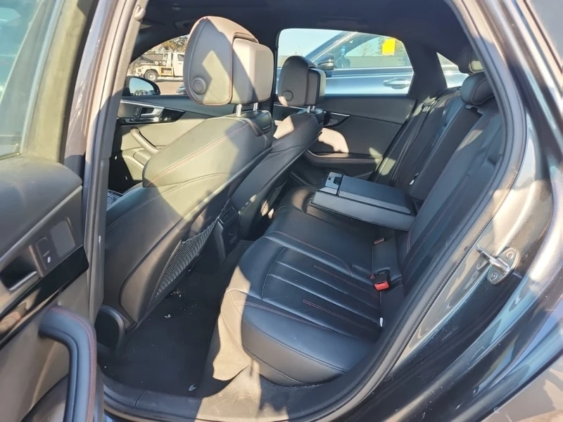 Audi A4 * PROGRESSIV * CARFAX * ЦЕНА ДО БЪЛГАРИЯ, снимка 13 - Автомобили и джипове - 53078465