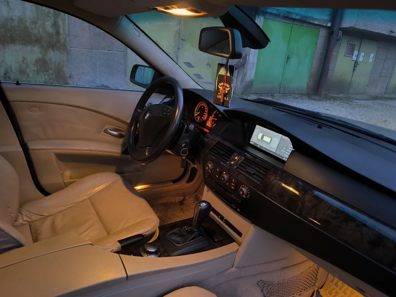BMW 530 3.0TDI, 2005, E61, 218коня, БАРТЕР, снимка 9 - Автомобили и джипове - 53231207