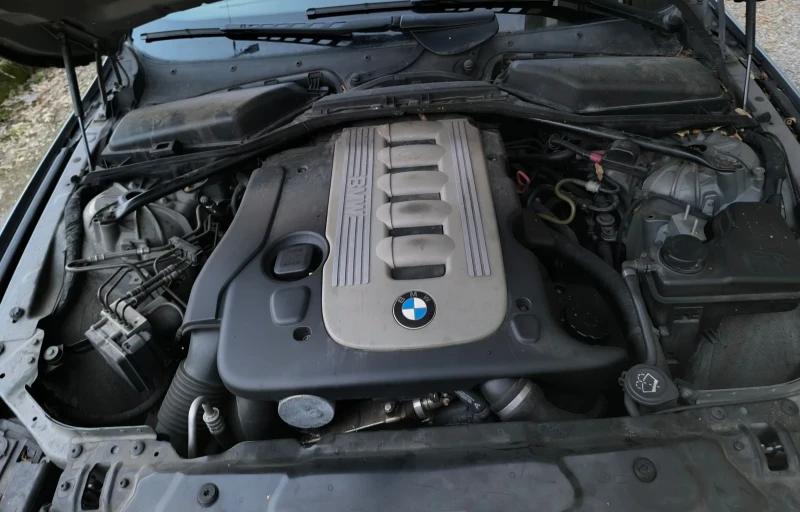 BMW 530 3.0TDI, 2005, E61, 218коня, БАРТЕР, снимка 12 - Автомобили и джипове - 53231207