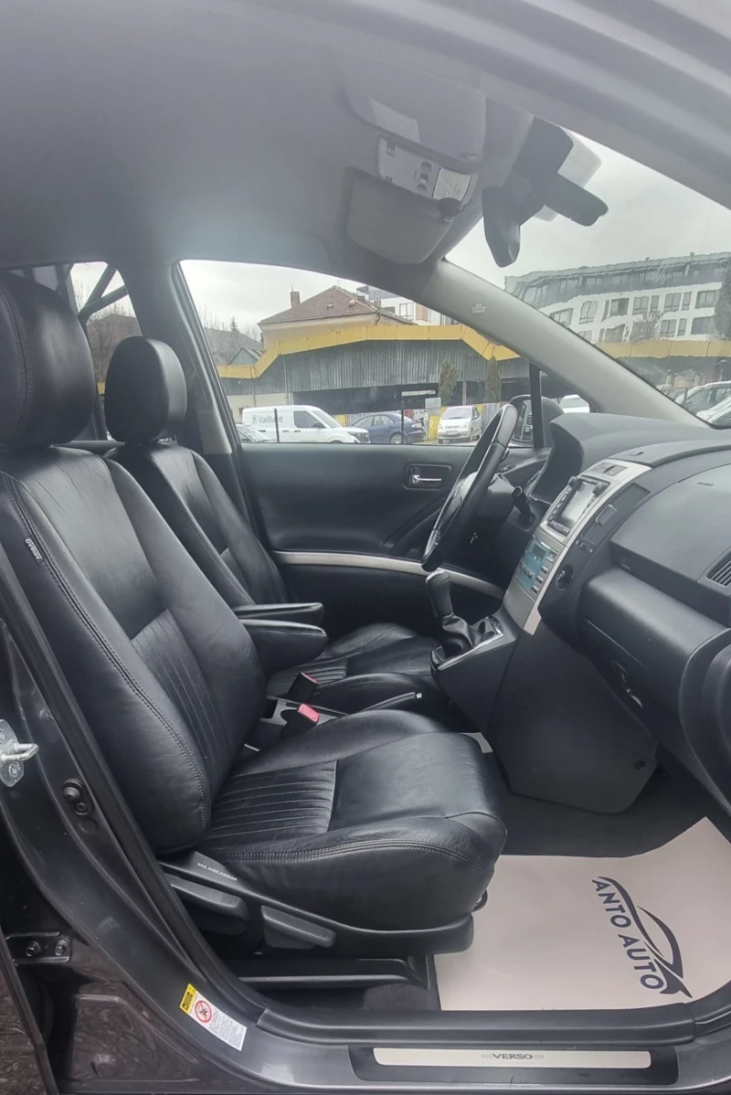 Toyota Corolla verso 1.8 VVT-i Фейслифт!Кожа!Навигация!, снимка 10 - Автомобили и джипове - 53396617