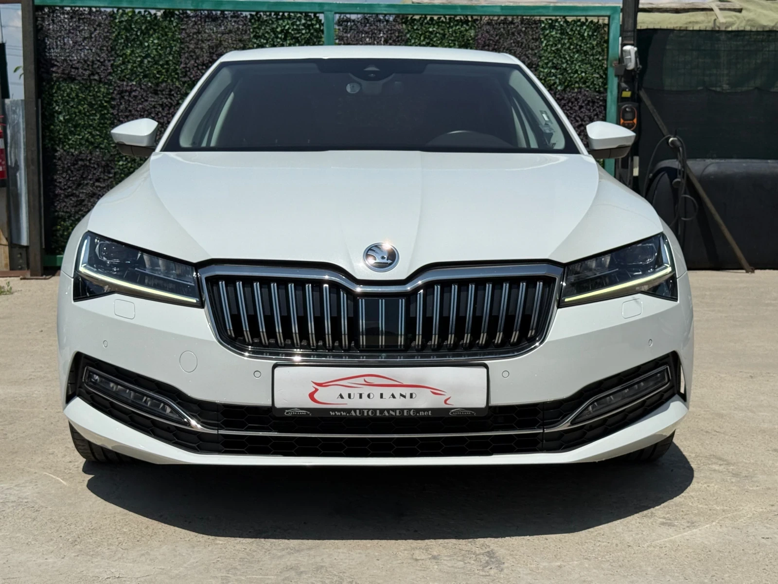 Skoda Superb VIRTUAL COCKPIT/PARK/LED/NAVI/CAM/СОБСТВЕН ЛИЗИНГ, снимка 1