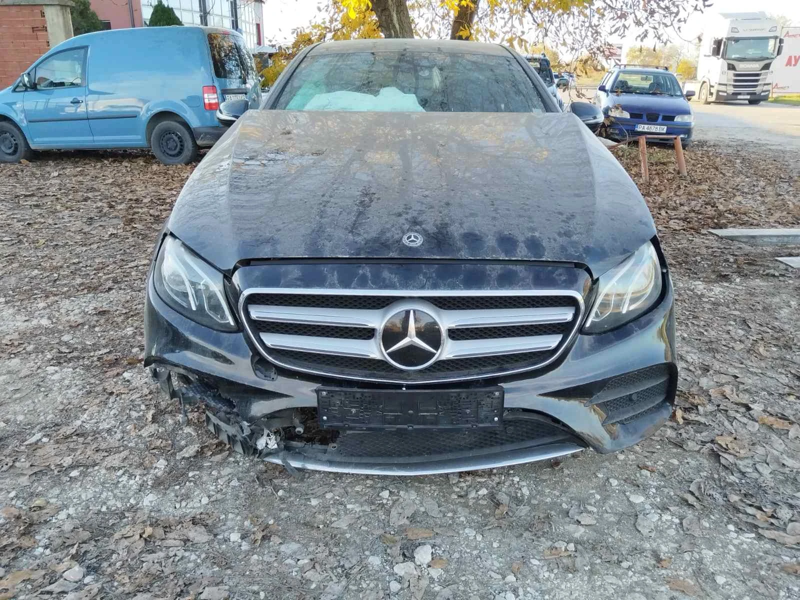 Mercedes-Benz E 220 AMG pack 654 4matic, снимка 1