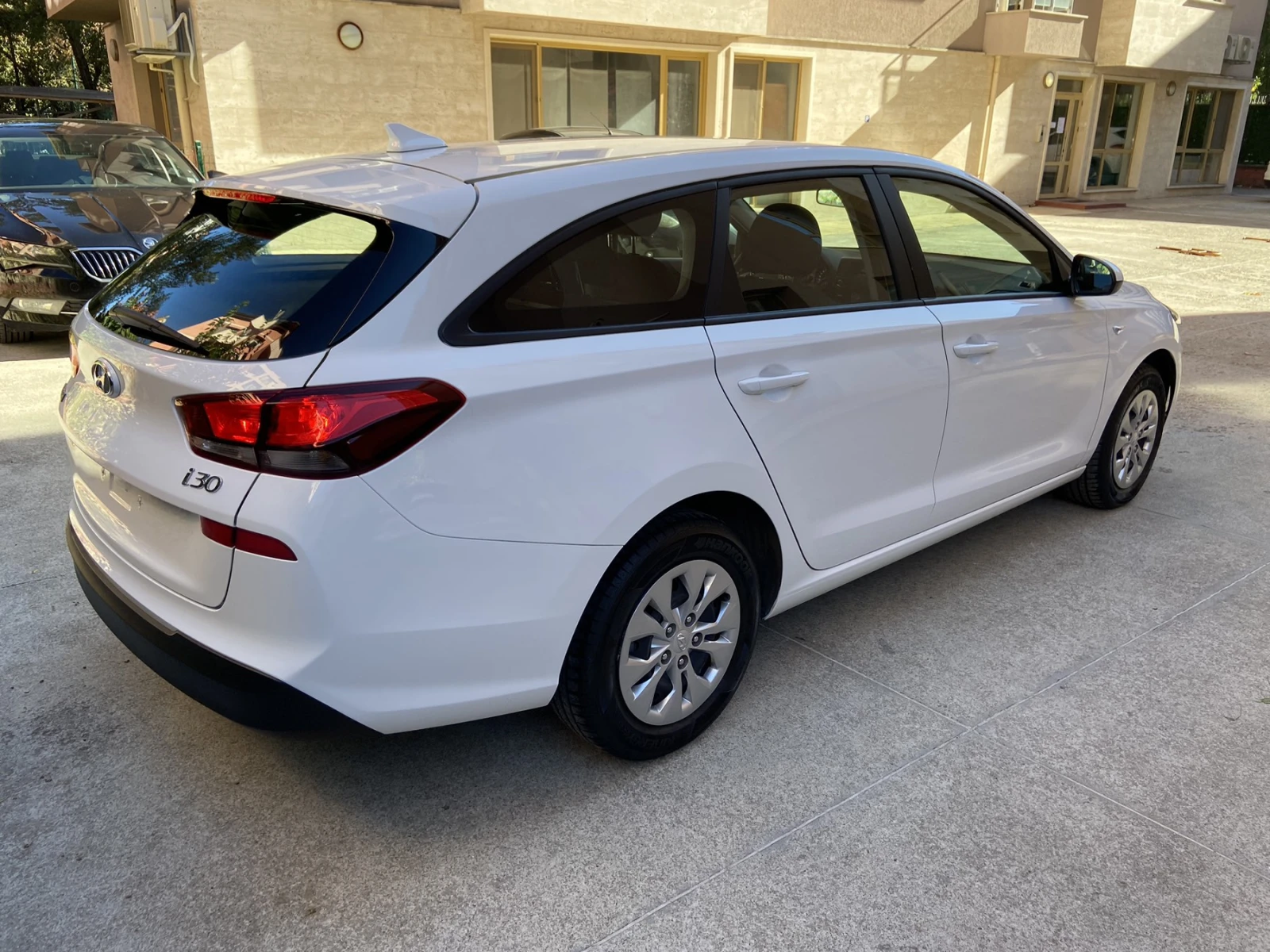 Hyundai I30 1.5 DPI Гаранция - изображение 7