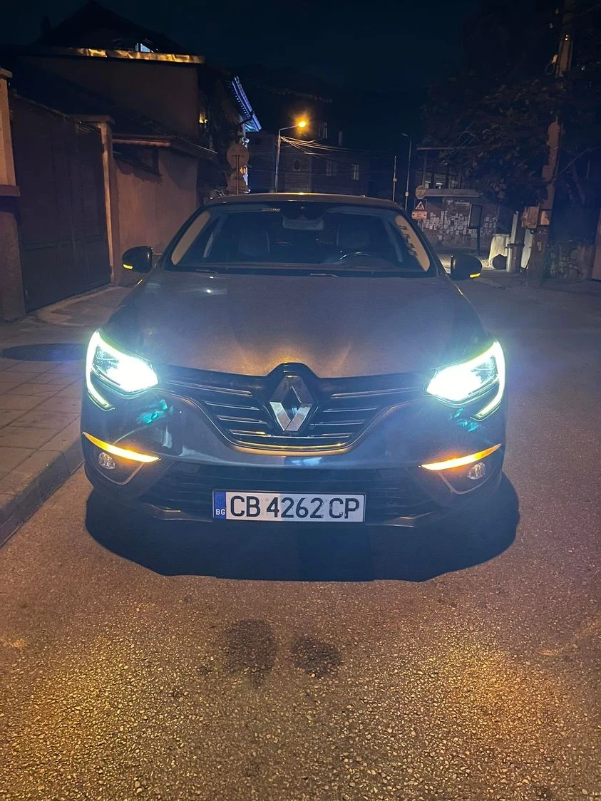 Renault Megane 1.2 TCE EDC BOSE EDITION - изображение 5