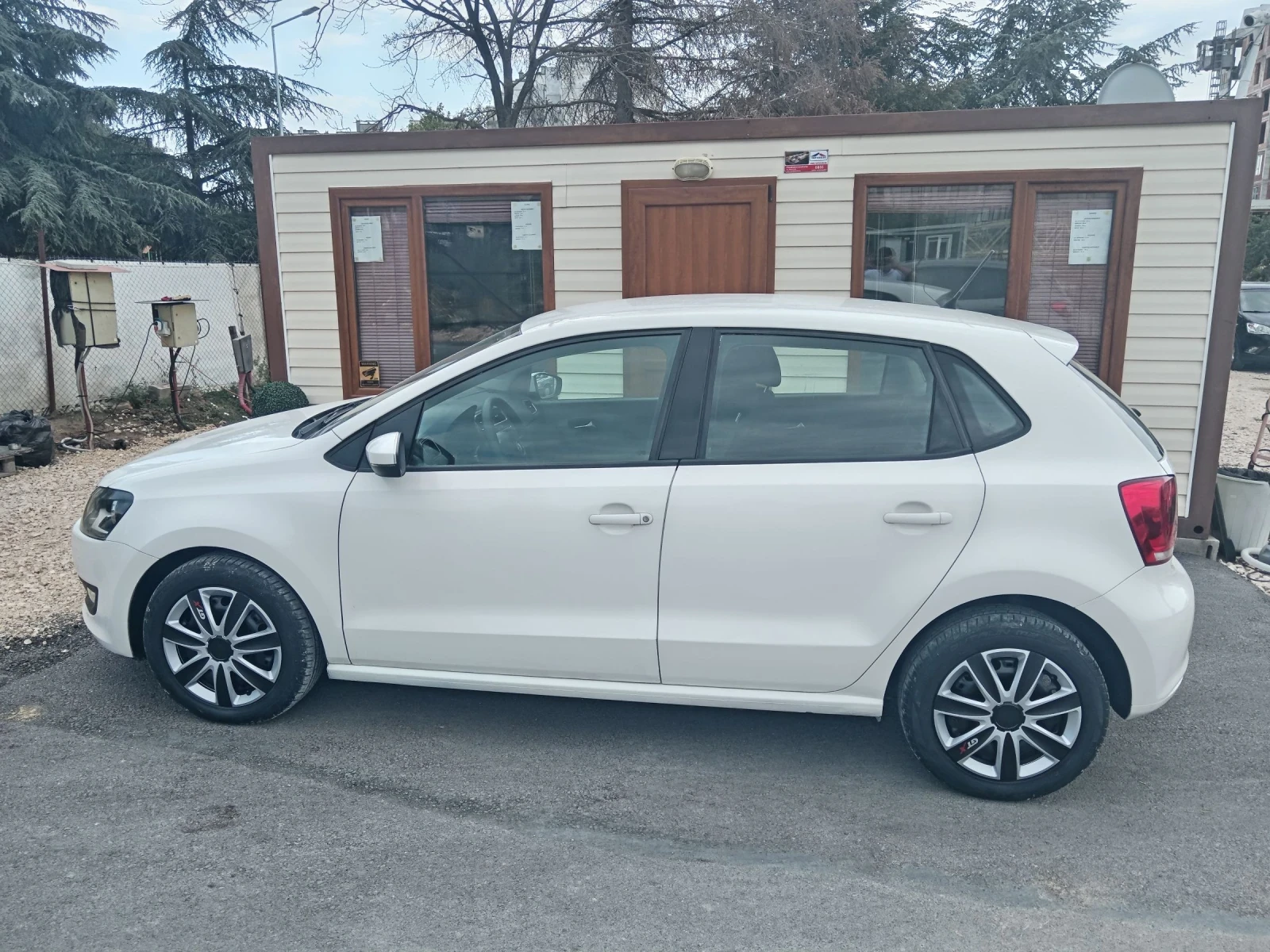 VW Polo 1.2i-69к.с. - изображение 7