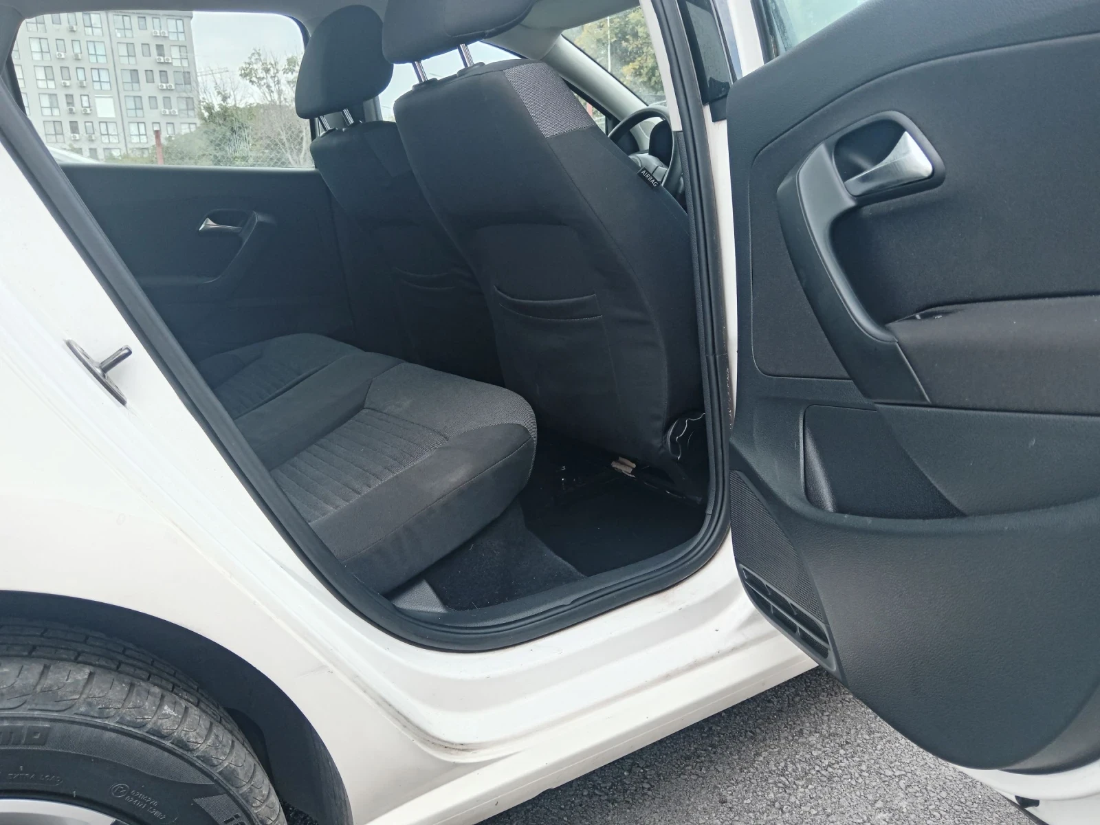 VW Polo 1.2i-69к.с. - изображение 9