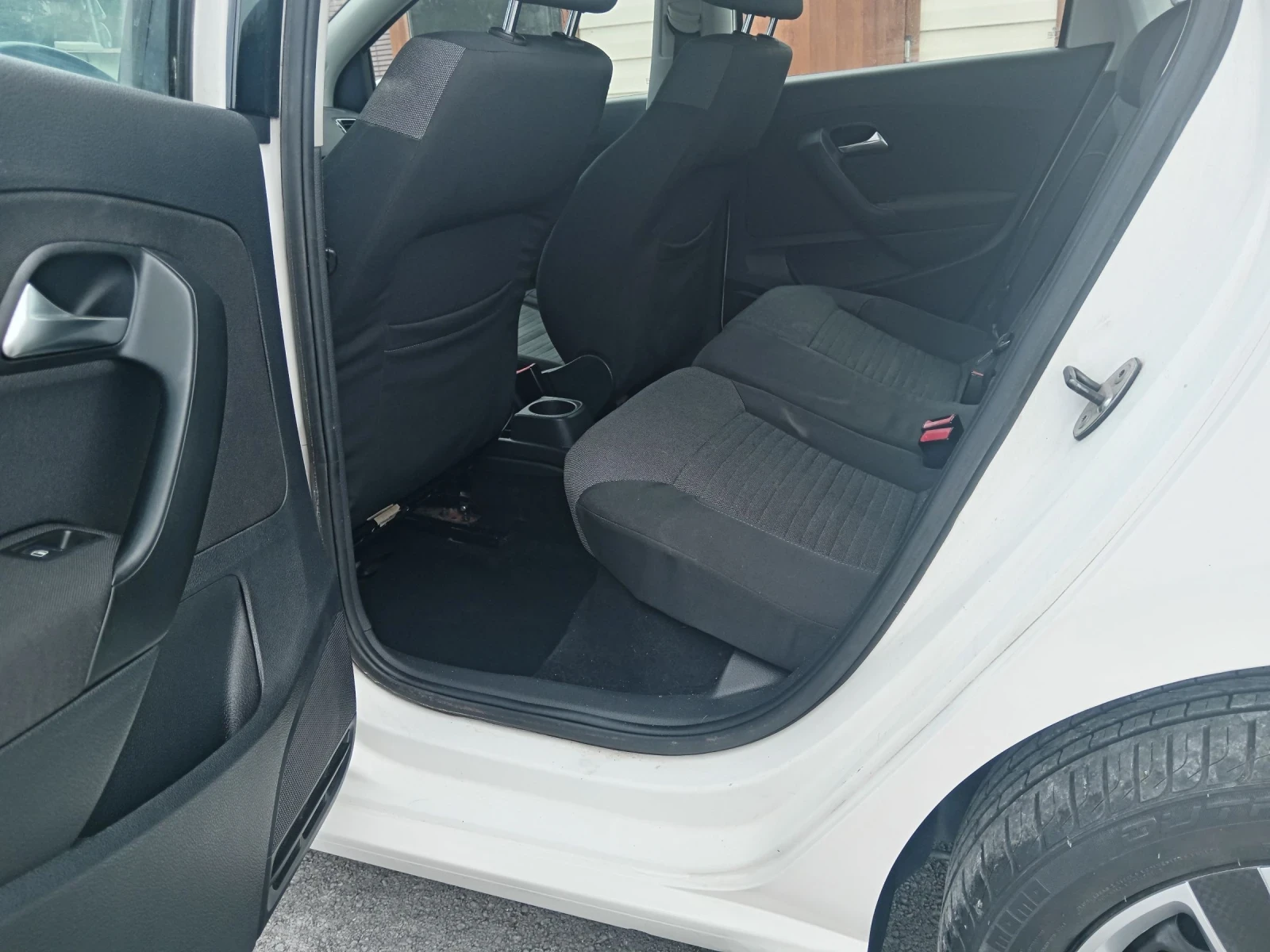 VW Polo 1.2i-69к.с. - изображение 8