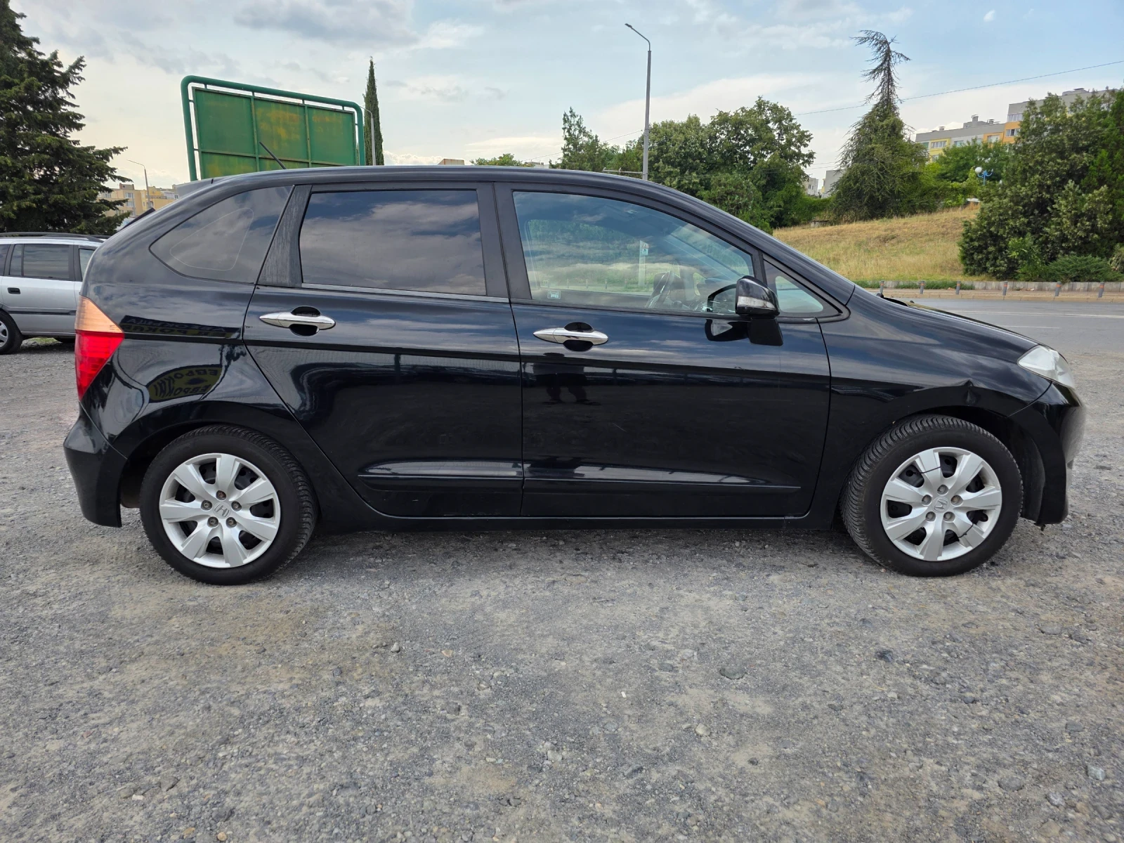 Honda Fr-v 1.8 i AUTOMAT 140k.c  - изображение 4