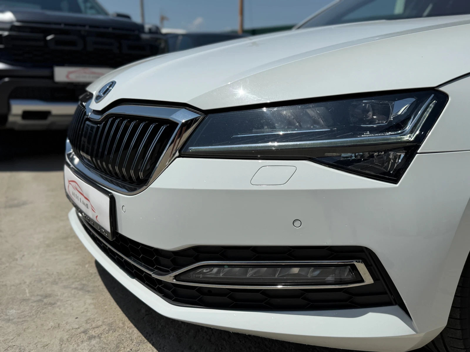 Skoda Superb VIRTUAL COCKPIT/PARK/LED/NAVI/CAM/СОБСТВЕН ЛИЗИНГ - изображение 4