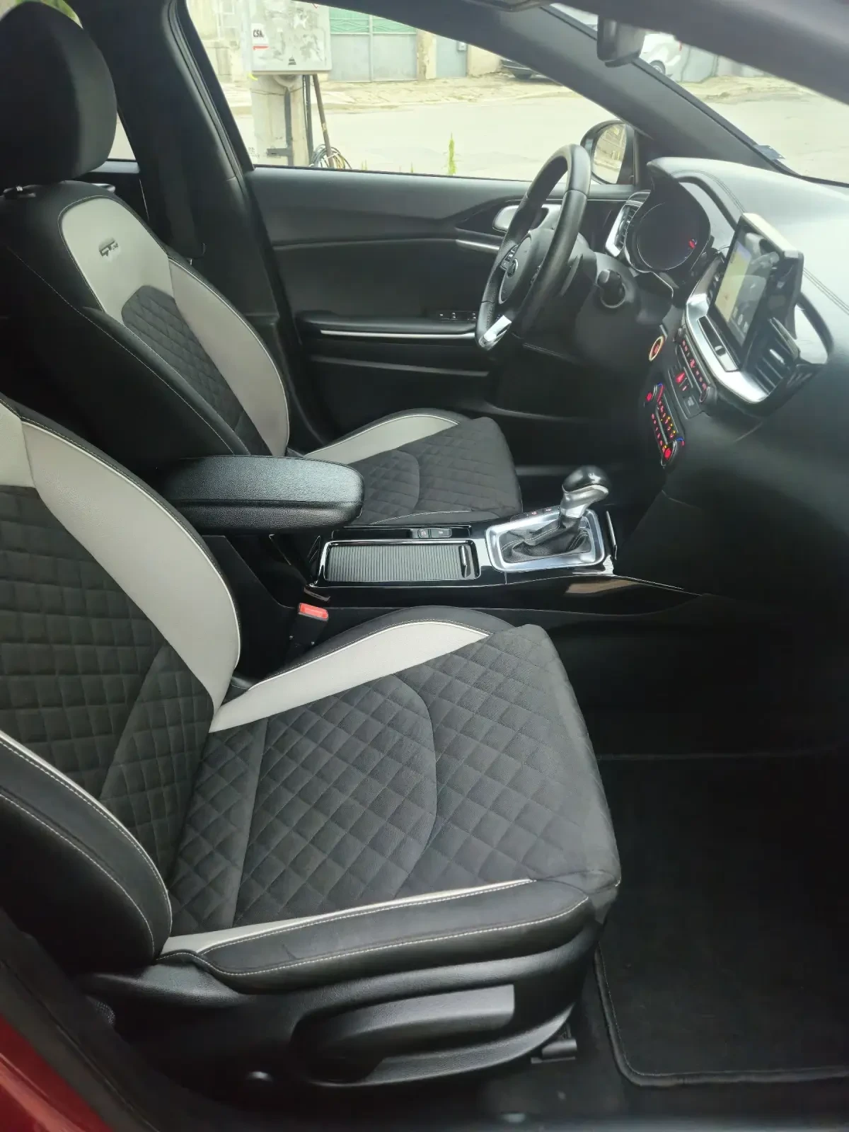 Kia Pro ceed 1.6 CRDI GT | Mobile.bg   13