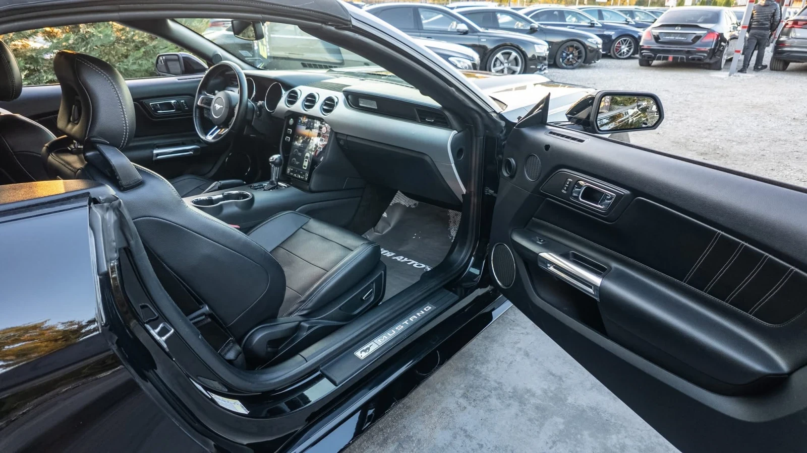 Ford Mustang 2.3 ECO BOOST CABRIO FULL BLACK LINE  100% | Mobile.bg   13