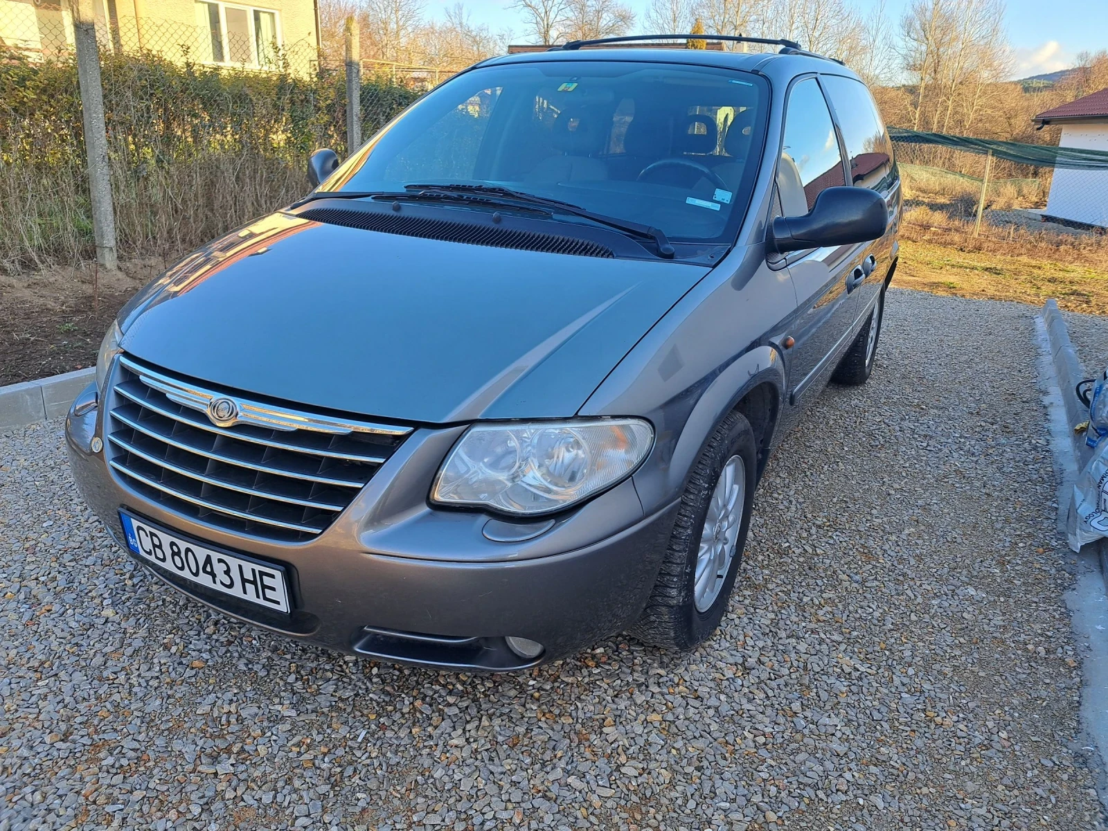 Chrysler Voyager 2.8CRD - изображение 2