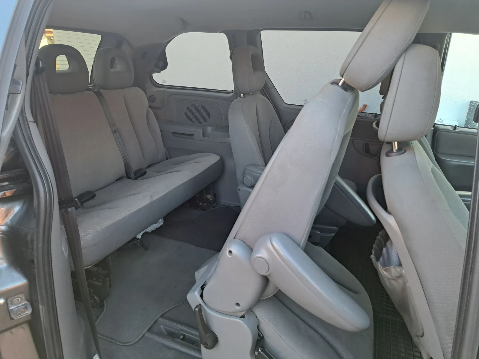 Chrysler Voyager 2.8CRD - изображение 7