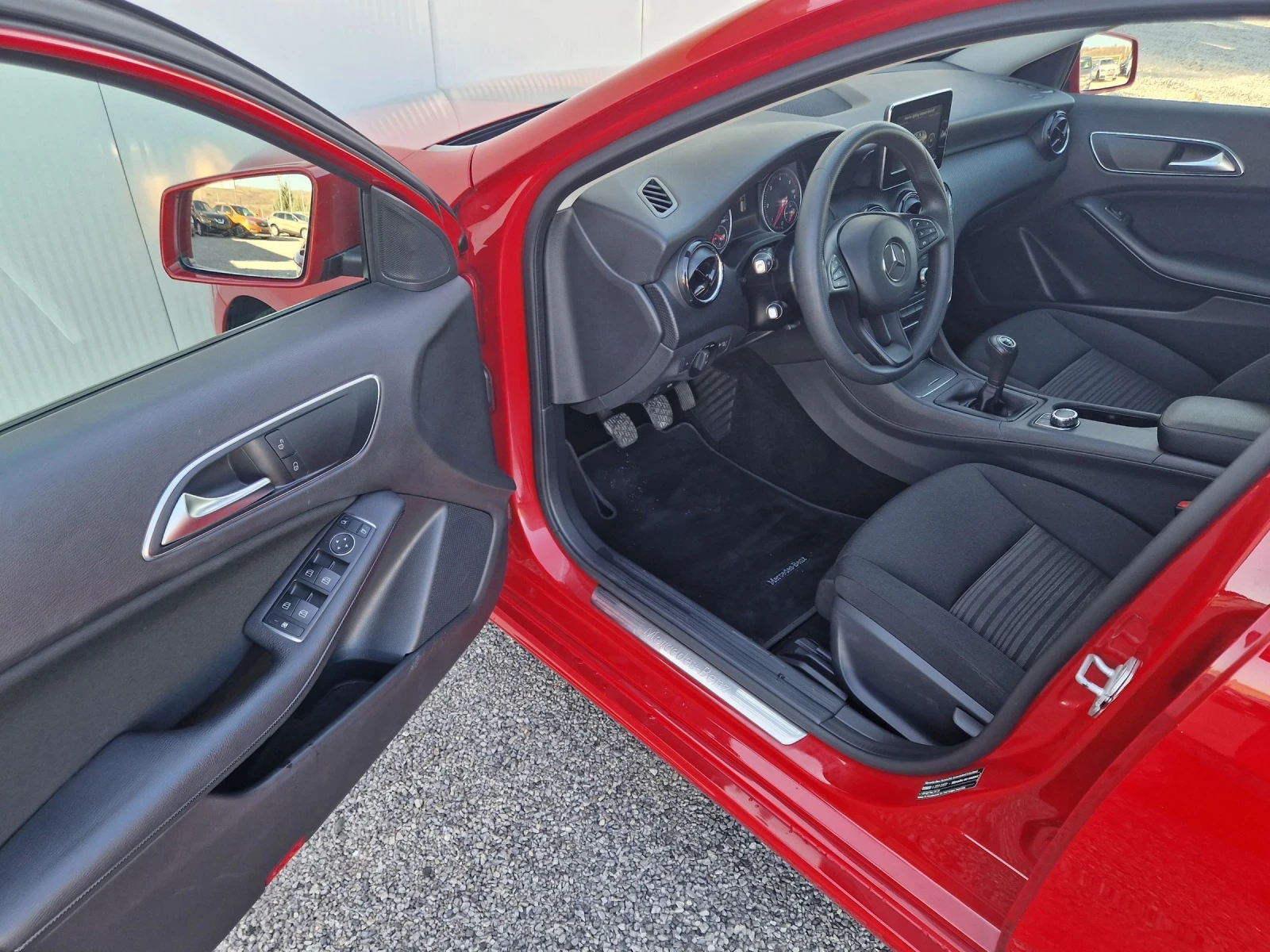 Mercedes-Benz A 160 1.5D 90000km NEW Euro6 - изображение 8