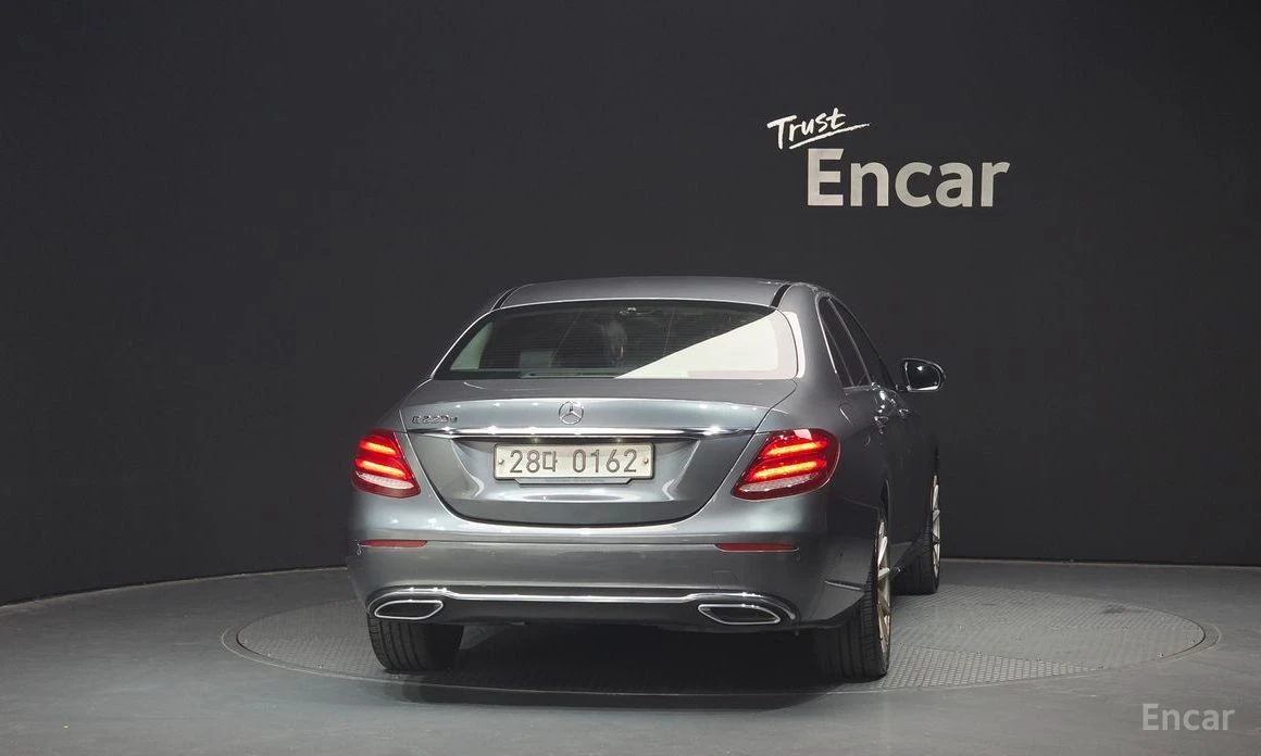 Mercedes-Benz E 220 | Mobile.bg � ����������� 4