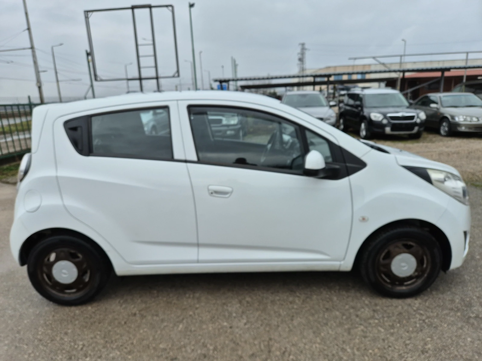 Chevrolet Spark 1.0 i газ италия - изображение 4