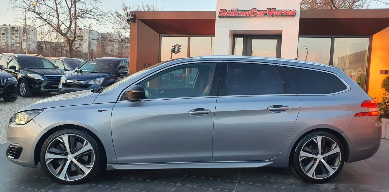 Peugeot 308 GT 2.0 eHDI 180 6AT, снимка 4 - Автомобили и джипове - 53752164