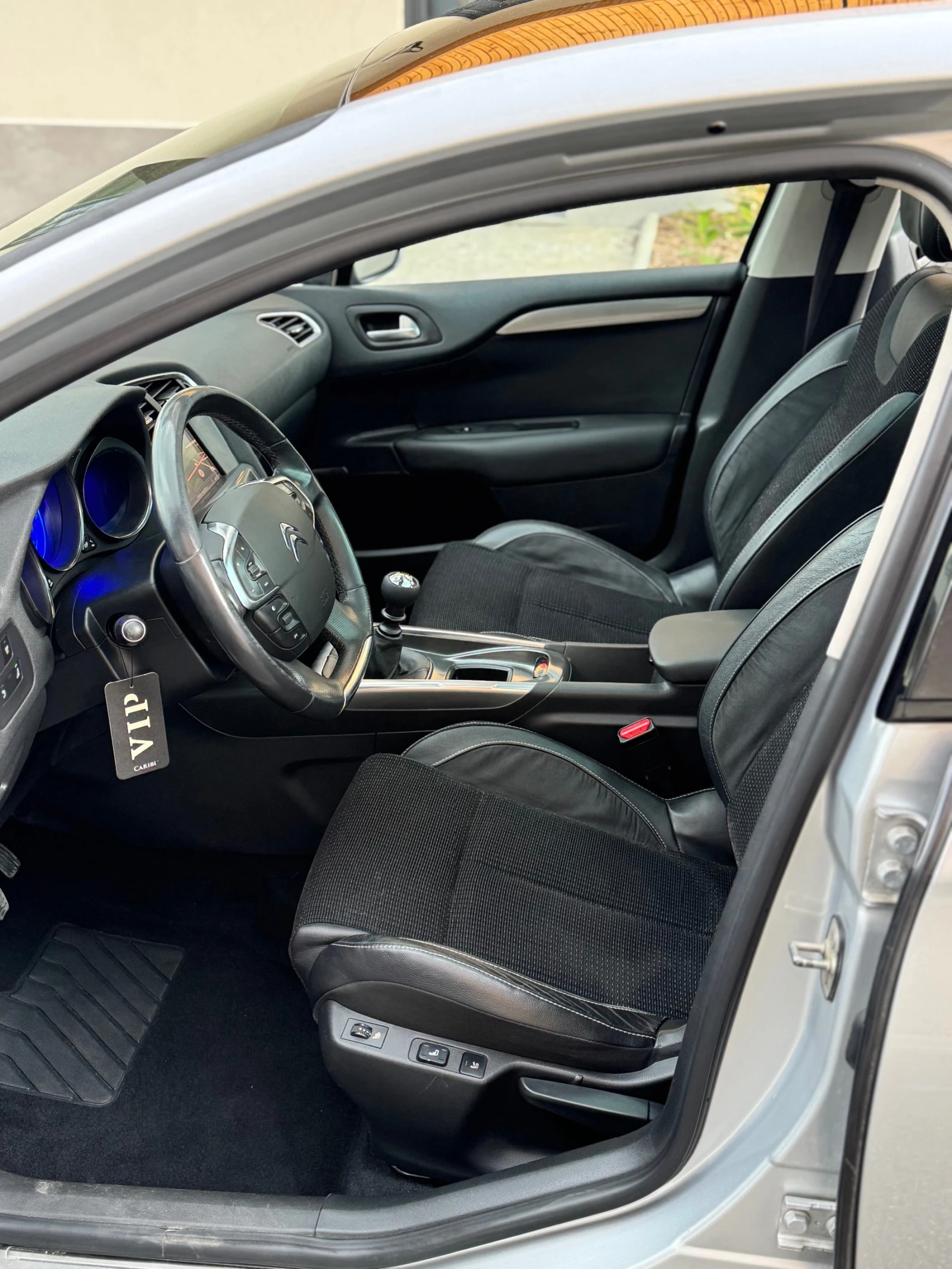 Citroen C4 1.6HDI* EXCLUSIVE/* FULL* EURO5, снимка 10 - Автомобили и джипове - 54127276