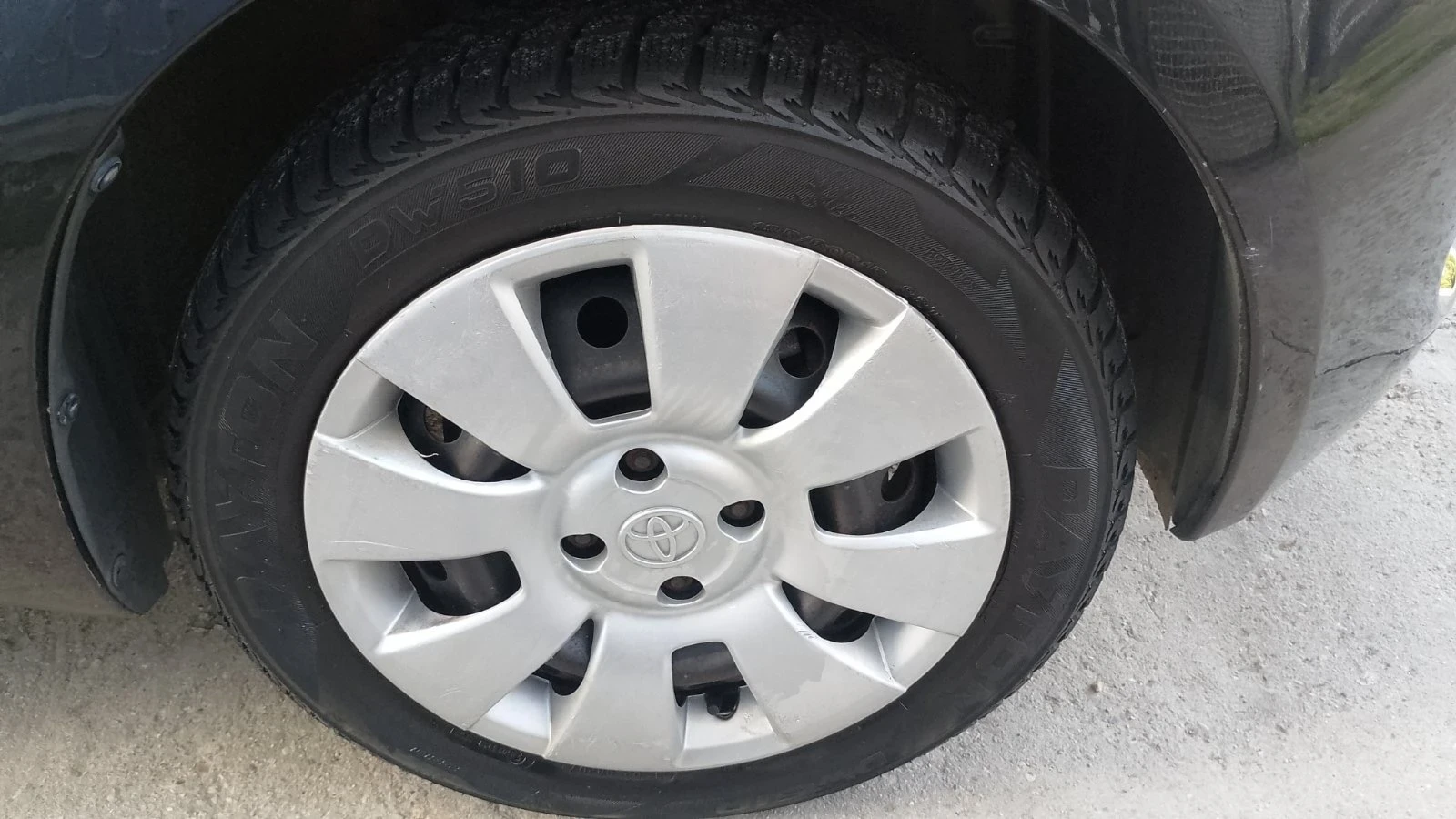 Toyota Yaris, снимка 9 - Автомобили и джипове - 54722925