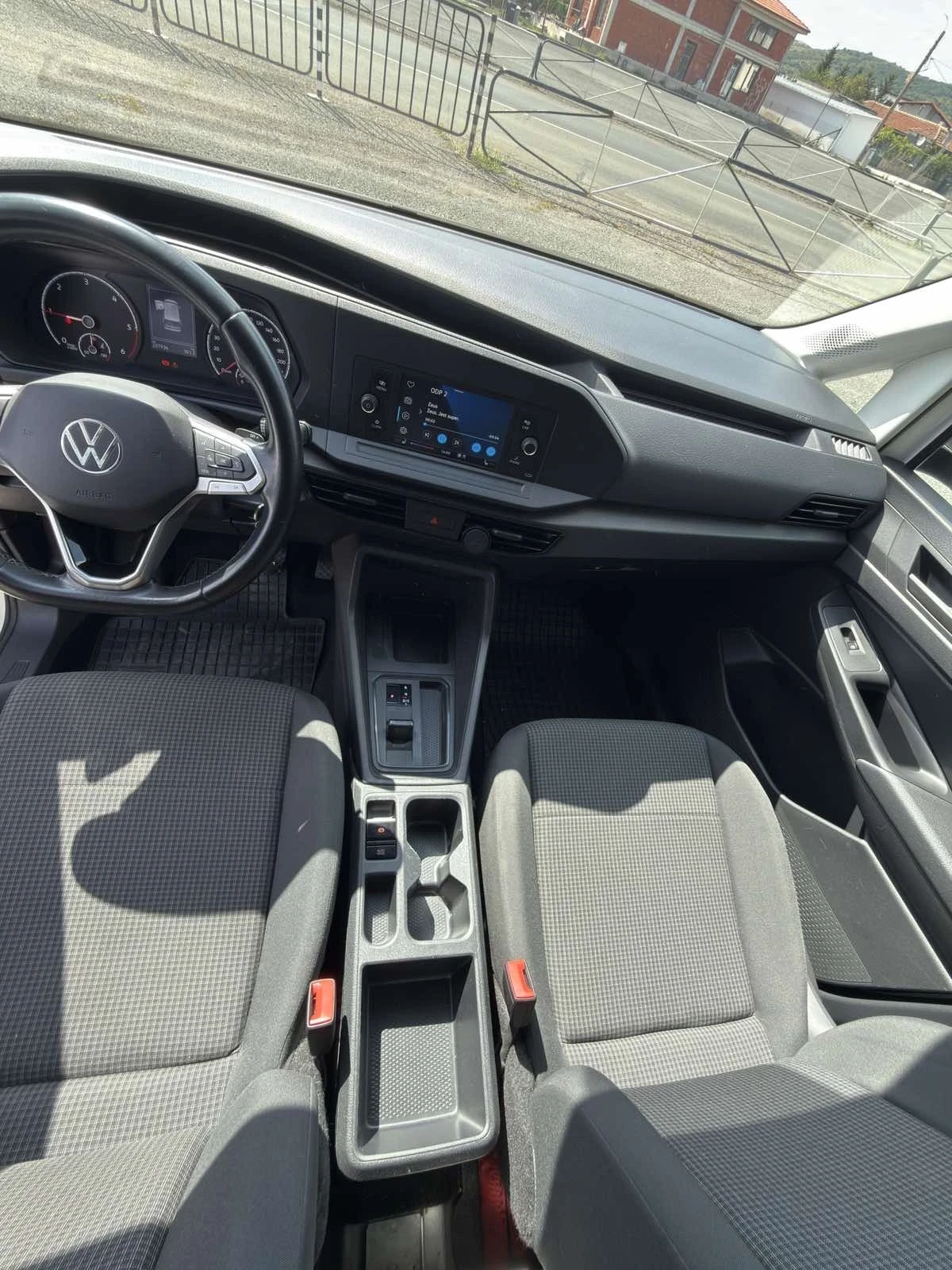 VW Caddy Cargo 2.0 TDI DSG, снимка 8 - Автомобили и джипове - 55433838