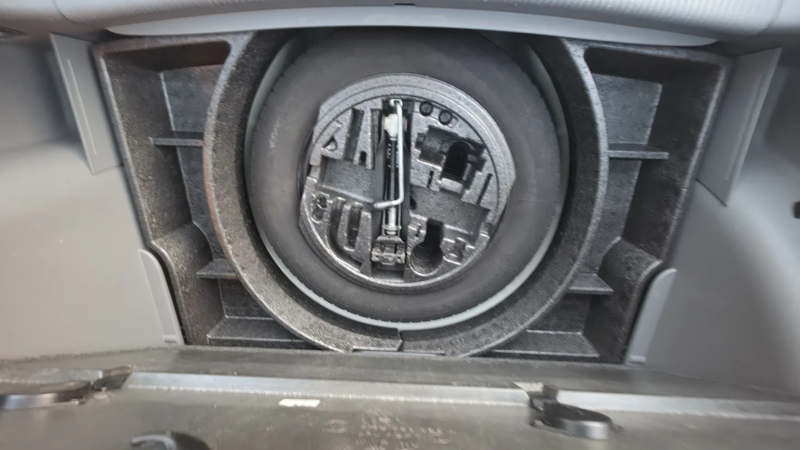 VW Golf Plus 1.9TDI.6скорости.180000км, снимка 11 - Автомобили и джипове - 55648056