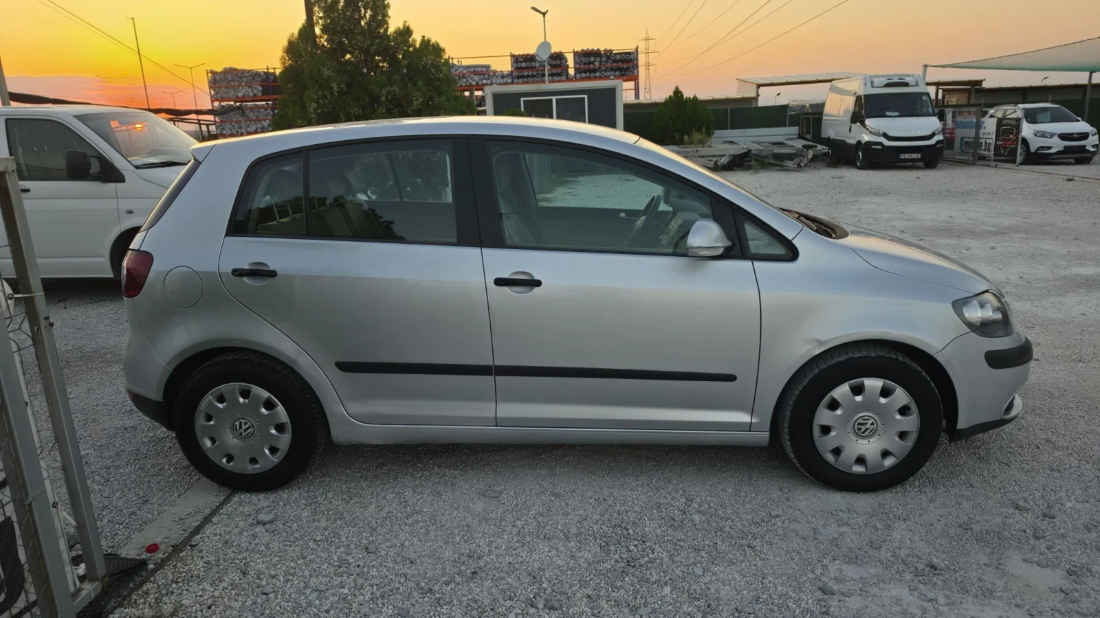 VW Golf Plus 1.9TDI.6скорости.180000км, снимка 3 - Автомобили и джипове - 55648056