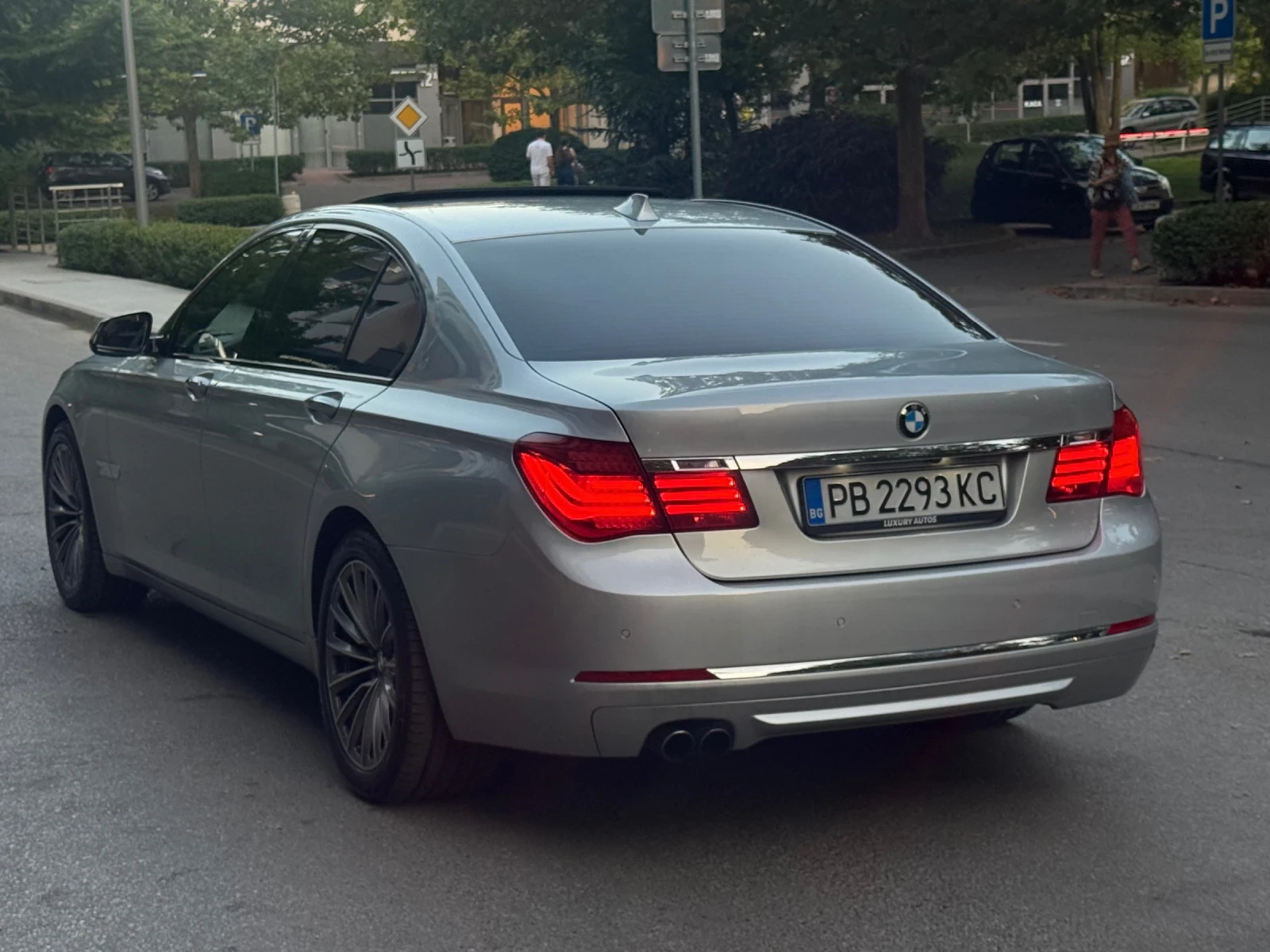 BMW 730 XDrive, TV, FULL, FACELIFT, ГАРАЖЕН АВТОМОБИЛ, снимка 3 - Автомобили и джипове - 55709510