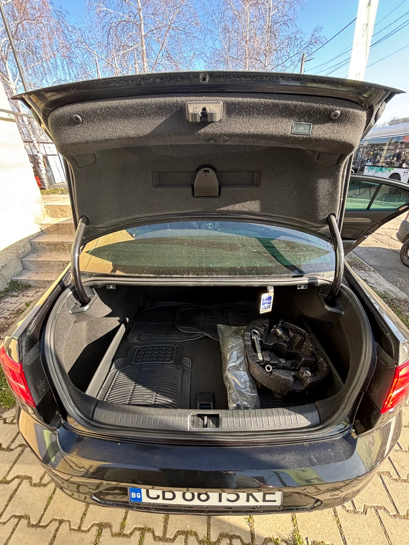 VW Passat, снимка 8 - Автомобили и джипове - 55823281