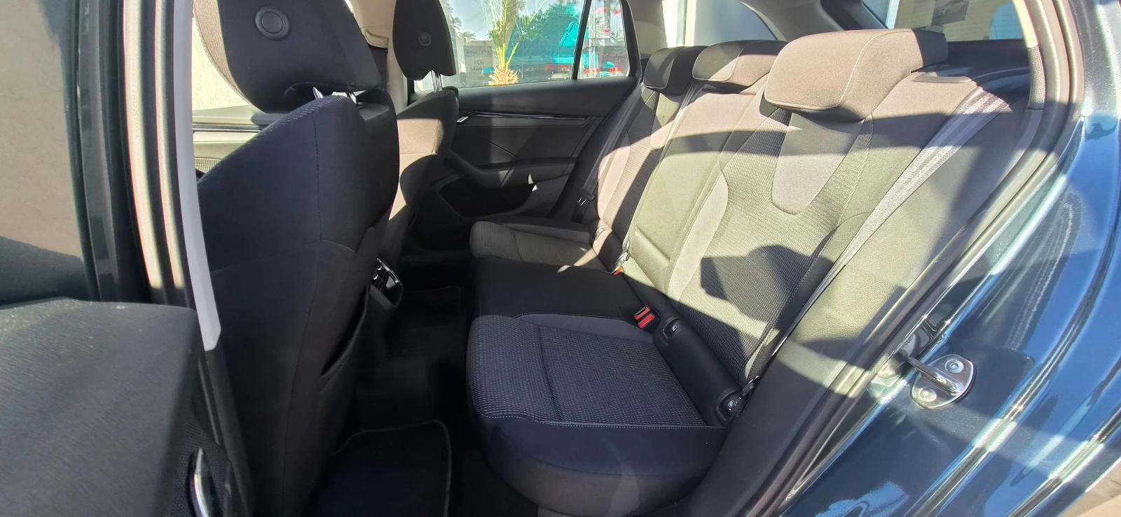 Skoda Octavia 2.0 TDI 7 DSG LED DIGITAL 150 к.с. 115 000км., снимка 9 - Автомобили и джипове - 56164612